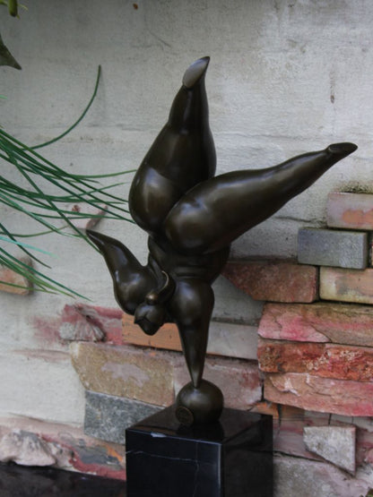 Bronzen Beeld - Dikke Dame