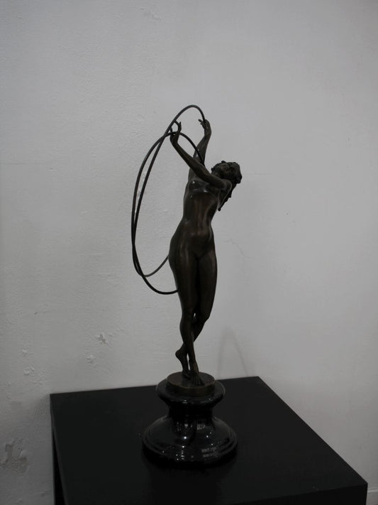 Bronzen Beeld - Hoepeldanseres