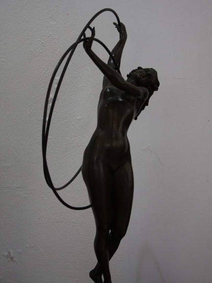 Bronzen Beeld - Hoepeldanseres