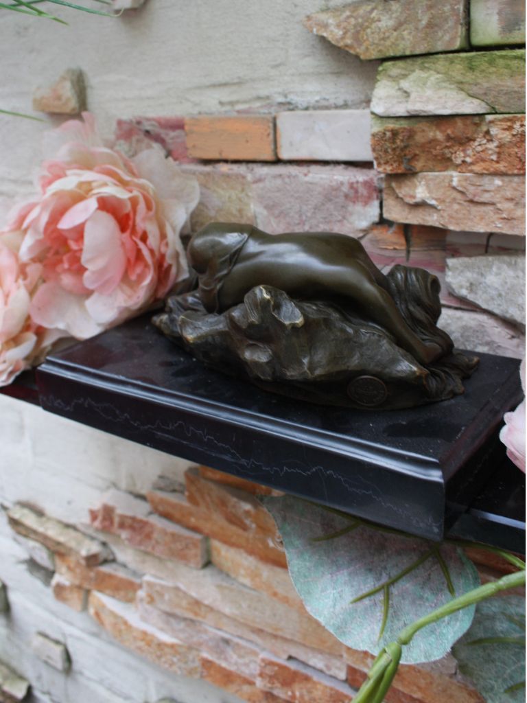 Bronzen Beeld - Liggende Vrouw