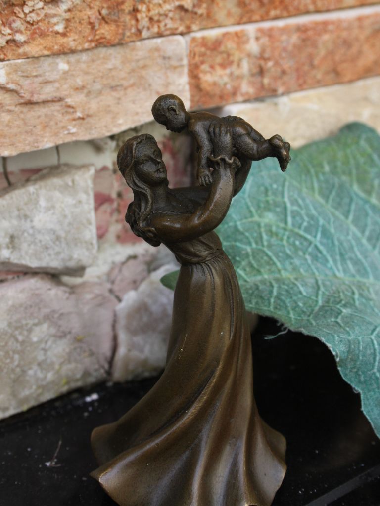 Bronzen Beeld - Moeder met Kind #2