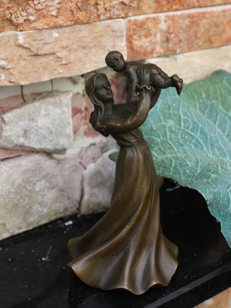 Bronzen Beeld - Moeder met Kind #2