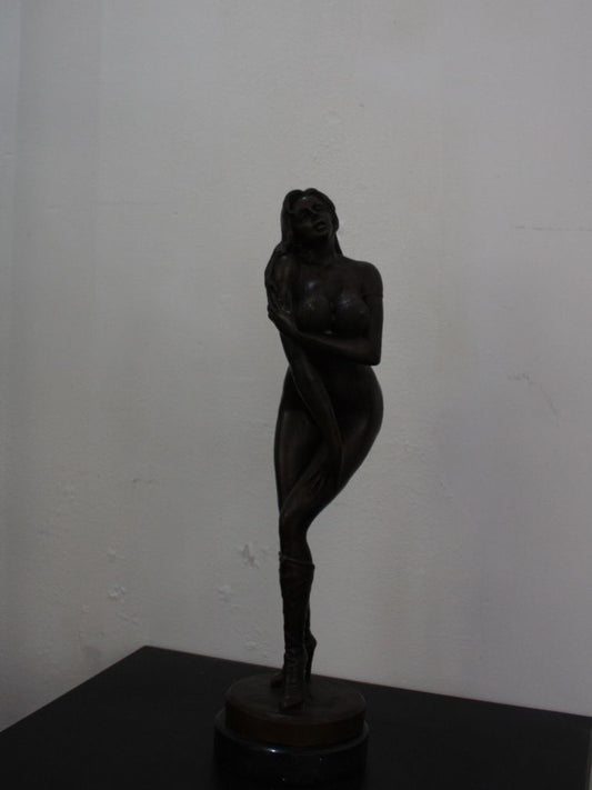 Bronzen Beeld - Naakte Staande Vrouw