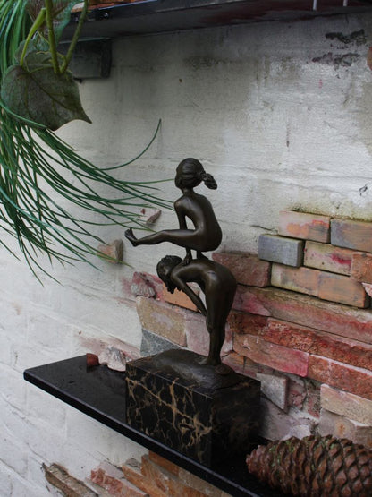 Bronzen Beeld - Spelende Kinderen